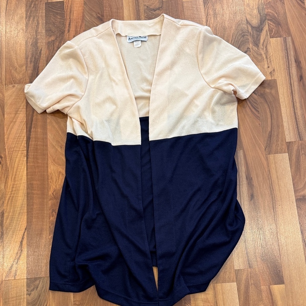 Elegant Two-Tone Open Front short sleeve cardigan